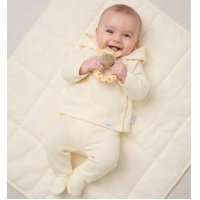J15448: Baby Unisex Lemon Quilted Jacquard Jacket & Footed Trousers Outfit With Plush Giraffe Toy (NB-6 Months)